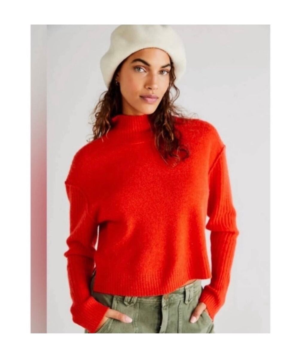 Free People Aubrey 100% Cashmere Turtleneck Sweater Soft Luxe Knit Small Preppy
